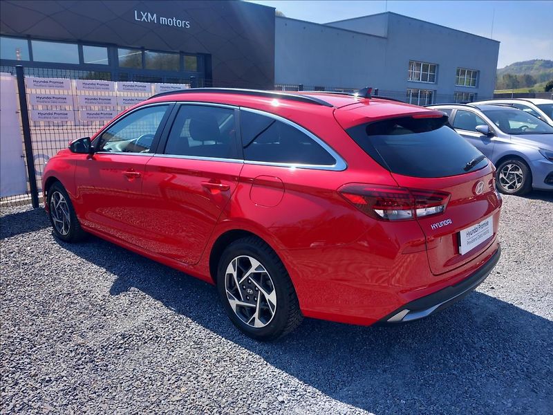 Hyundai i30 1,0 T-GDI STYLE - fotka 6 z 21