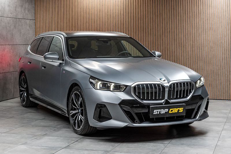 BMW Řada 5 540d xDrive ///M*HK*ČR*ZÁRUKA - fotka 3 z 55