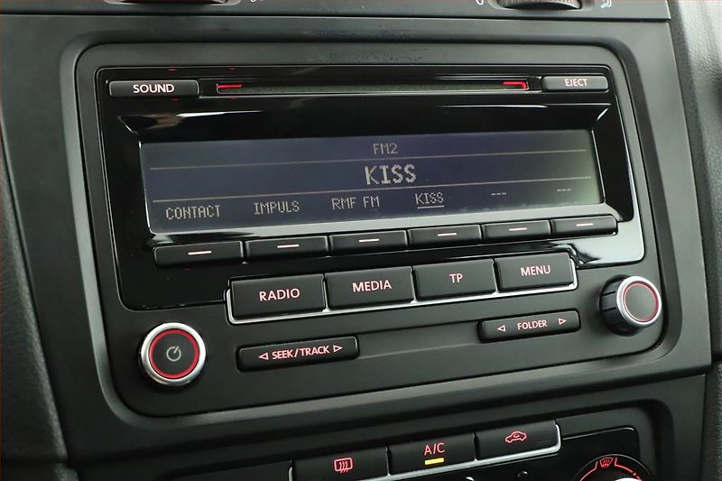 Volkswagen Golf (2012) 2.0 TDI, Automat, po STK - fotka 15 z 17