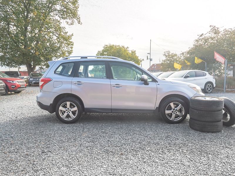 Subaru Forester (2013) 2.0D 108KW – ČR 23.12.2013 - fotka 4 z 48