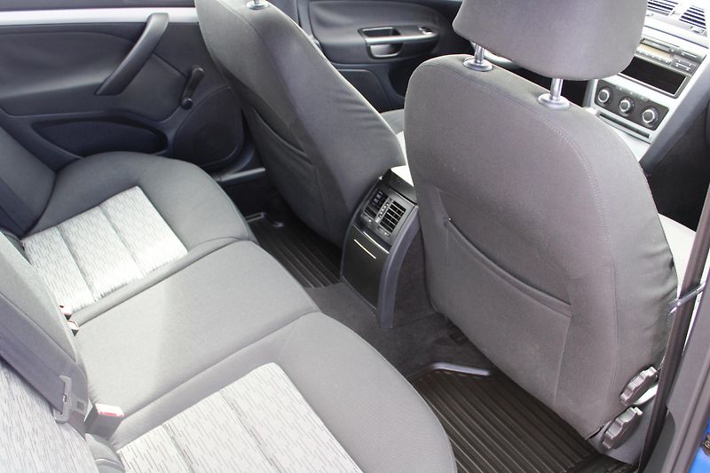 Škoda Octavia (2009) 1.6 MPI KLIMA EL.OKNA TEMPOMAT - fotka 14 z 20