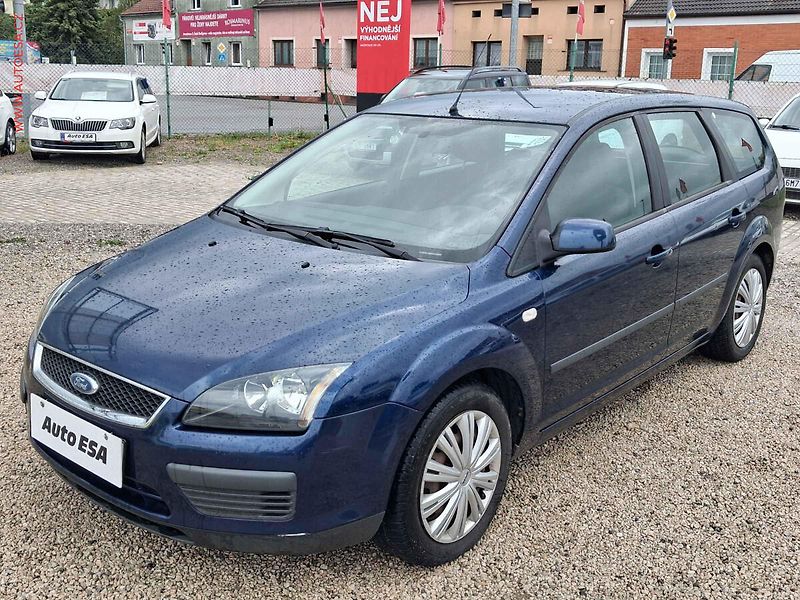 Ford Focus (2006) 1.6 TDCI, AC - fotka 3 z 16
