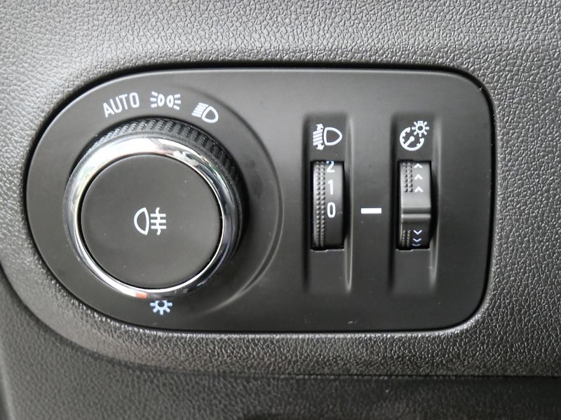 Opel Crossland X - fotka 13 z 25