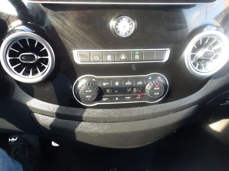 Mercedes-Benz Vito 2,2CDi EXTRA LONG ! AUTOMAT ! - fotka 34 z 35
