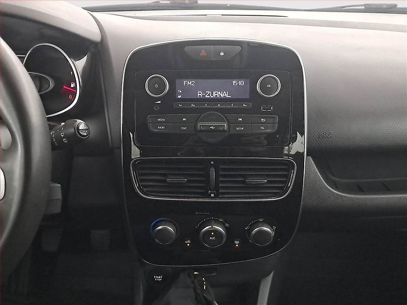 Renault Clio (2018) 1.2 16V, Tempomat - fotka 12 z 17