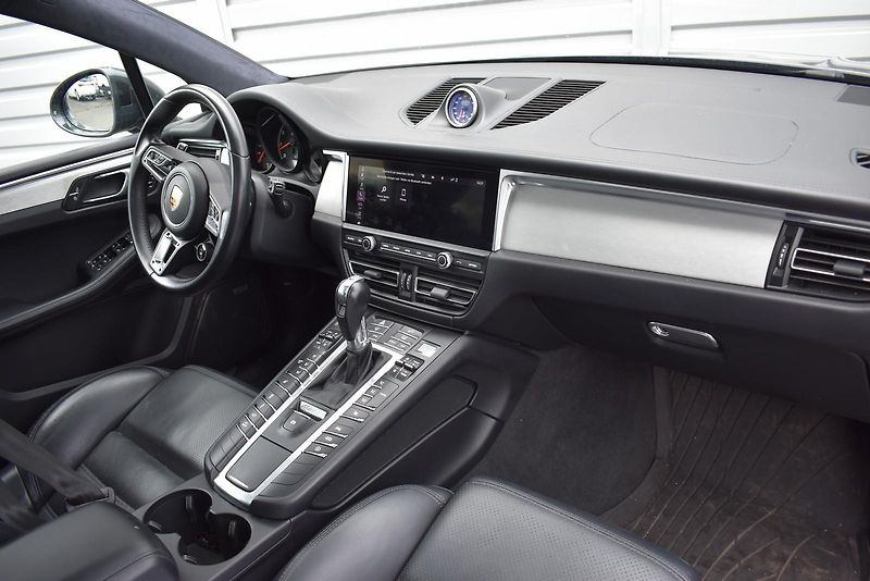 Porsche Macan 2.9 Turbo PDK vzduch Panorama - fotka 3 z 8