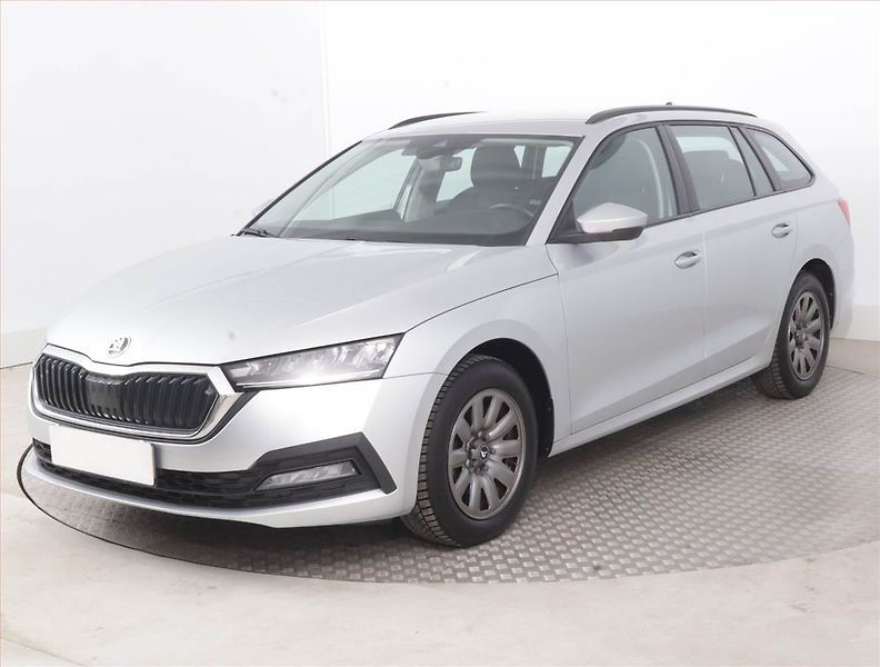 Škoda Octavia (2022) Ambition 2.0 TDI - fotka 2 z 15