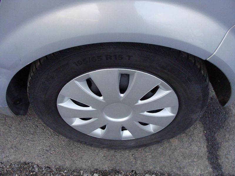 Renault Scénic 1.6i, klima, nová STK !! - fotka 32 z 33