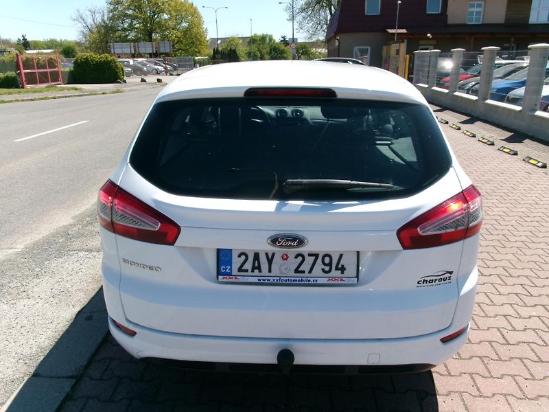 Ford Mondeo (2012) 2.0 TDCi AC TEMP ZADÁNO - fotka 6 z 23