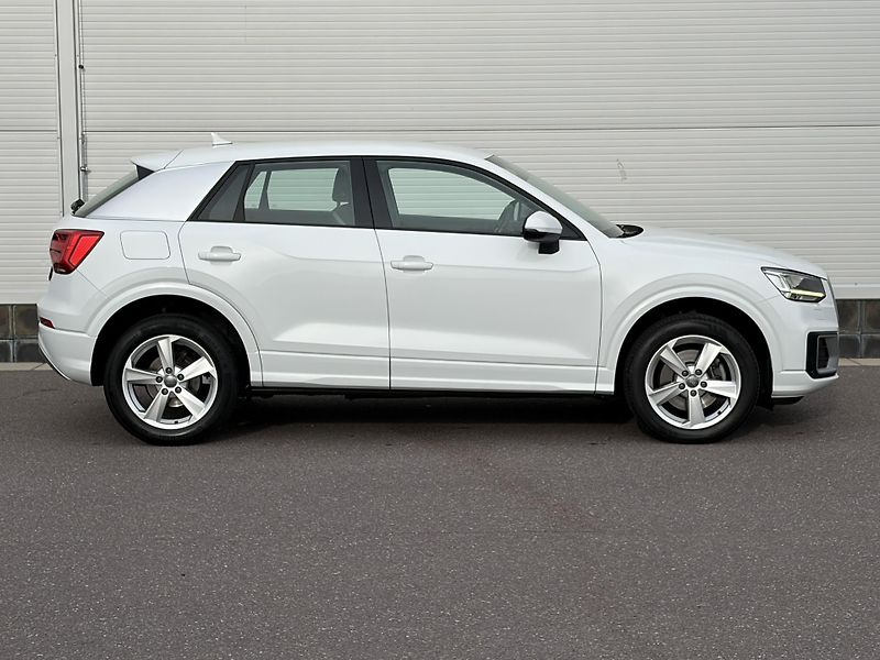 Audi Q2 (2017) 1.6 TDi SPORT/SERVIS AUDI/ - fotka 6 z 25