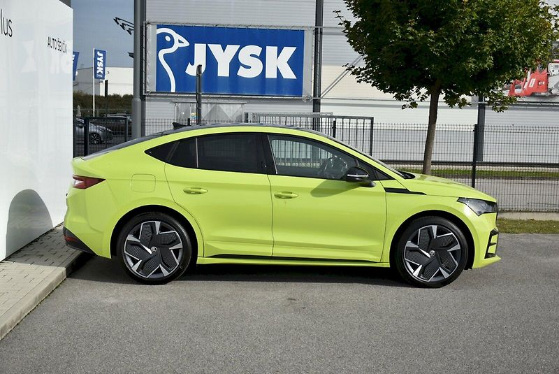 Škoda Enyaq (2023) RS 220kW 4x4 - fotka 9 z 34