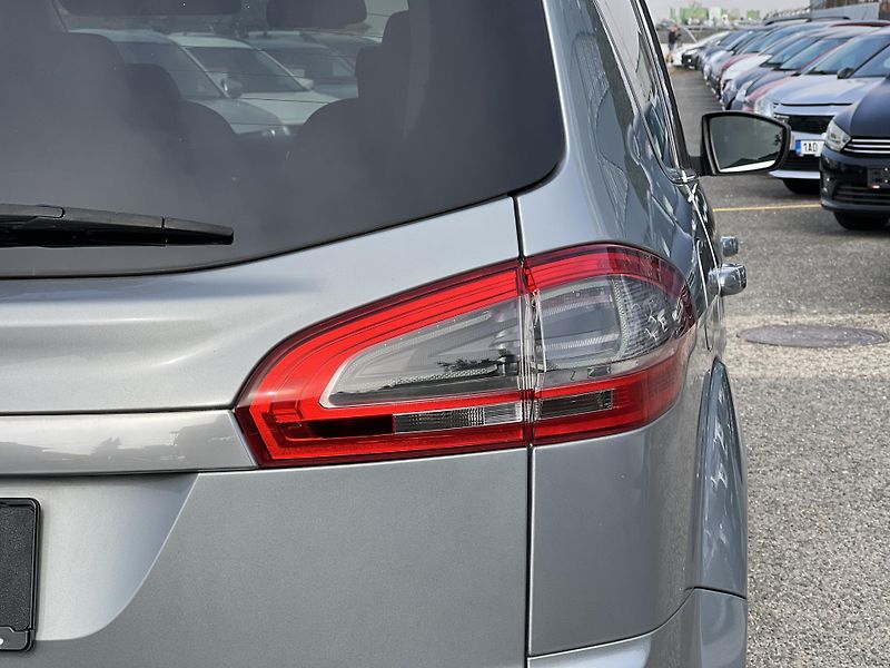 Ford S-MAX 2.0TDCi 7MÍST TEMPOMAT KŮŽE - fotka 42 z 43