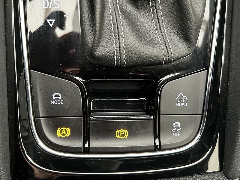 Škoda Karoq 2.0 TDI 4x4 SportLine - fotka 17 z 32