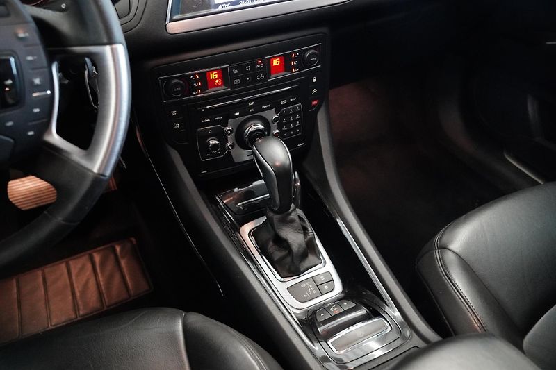 Citroën C5 - fotka 20 z 23