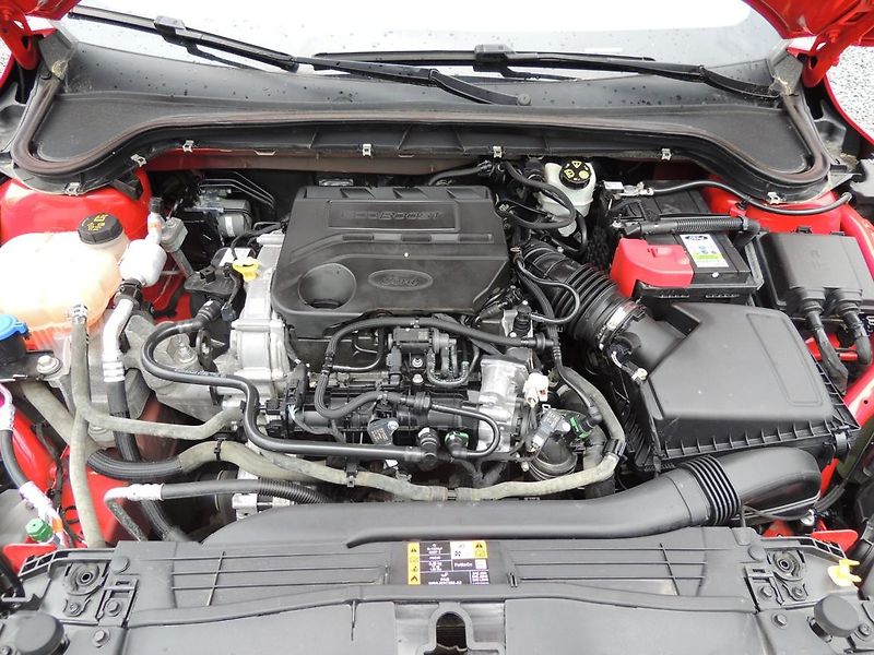 Ford Focus (2019) Combi 1.0i,92kw,ČR,1.majitel - fotka 48 z 49