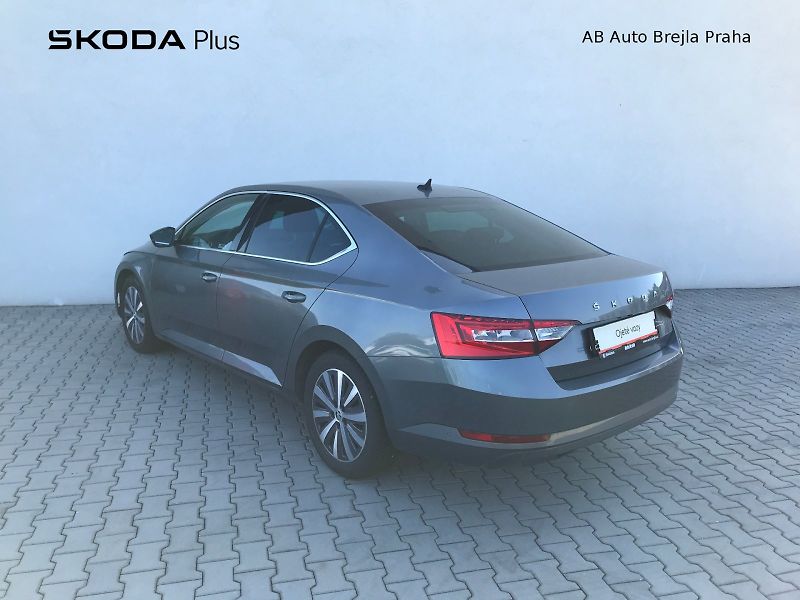 Škoda Superb (2022) GRT STY TD 147/2.0 A7F - fotka 8 z 28