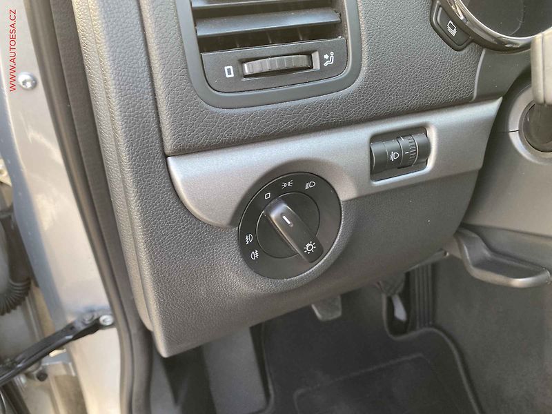 Škoda Yeti (2014) 1.2 TSi, Active - fotka 15 z 16