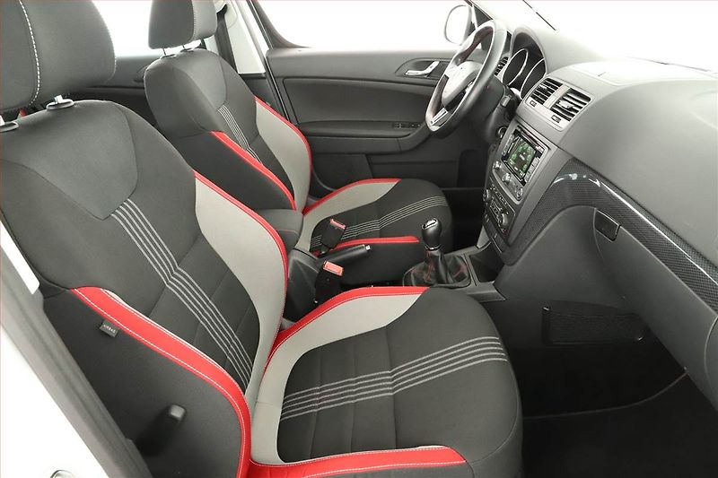 Škoda Yeti (2014) 1.4 TSI, Navi, Bi-Xenony - fotka 7 z 16