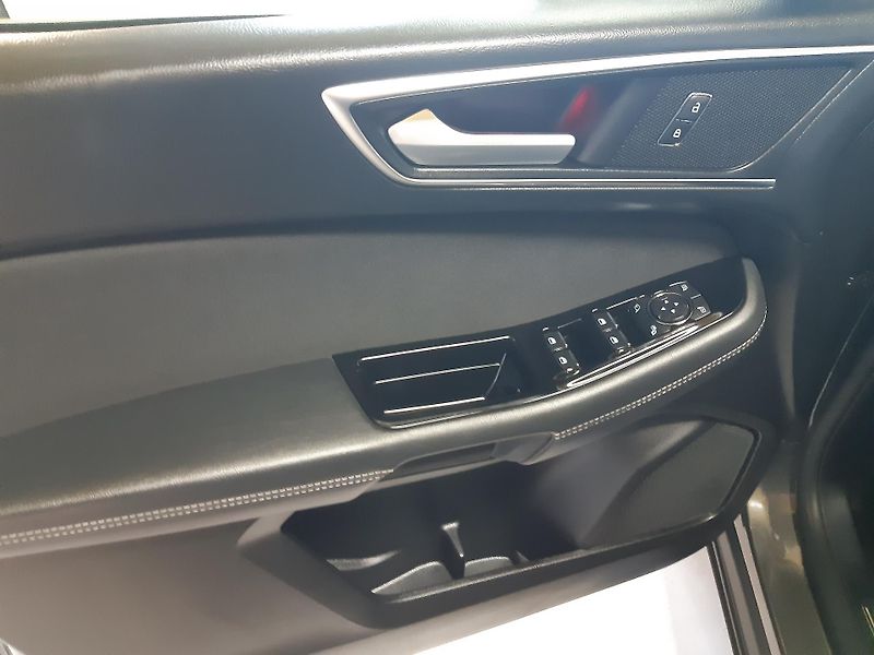 Ford Galaxy 2.0 TDCI 4X4 NAVI 7 míst       - fotka 25 z 36