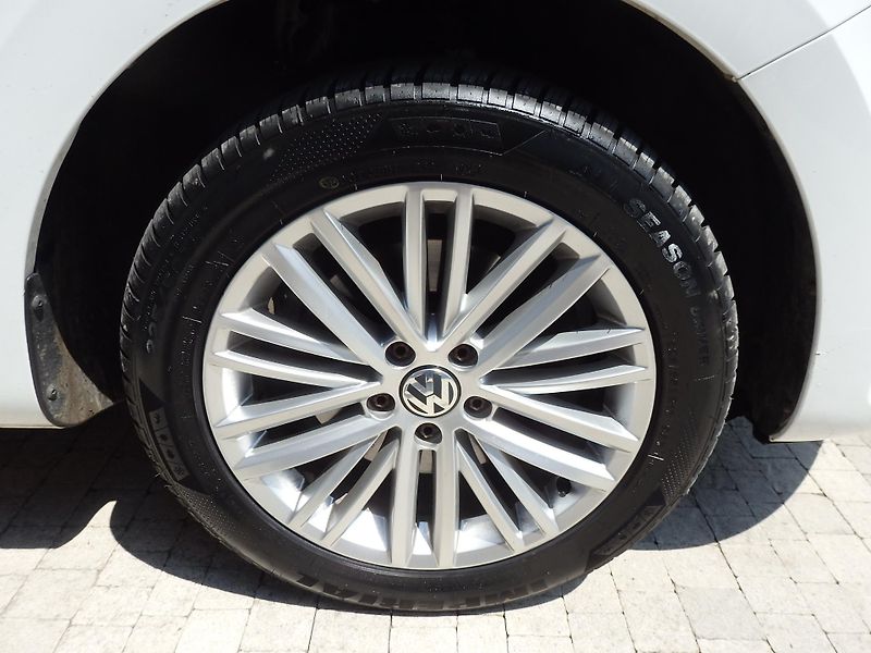 Volkswagen Sharan 2.0 TDI 103kW DSG, DIGI. KLIMA - fotka 19 z 38