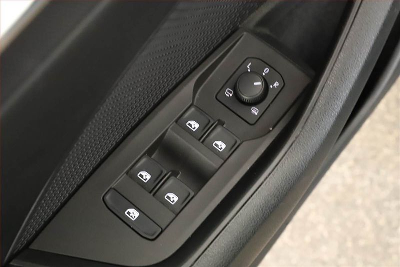 Škoda Octavia (2023) Style 2.0 TDI, ČR,1.maj - fotka 11 z 14