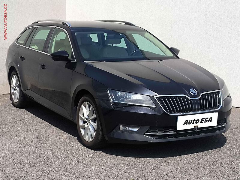 Škoda Superb (2017) 1.6 TDi, Style, DSG, bixen - fotografie inzerátu