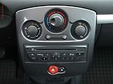 Renault Clio (2012) 1.2 16V, ČR, AC, tempo - náhled 12