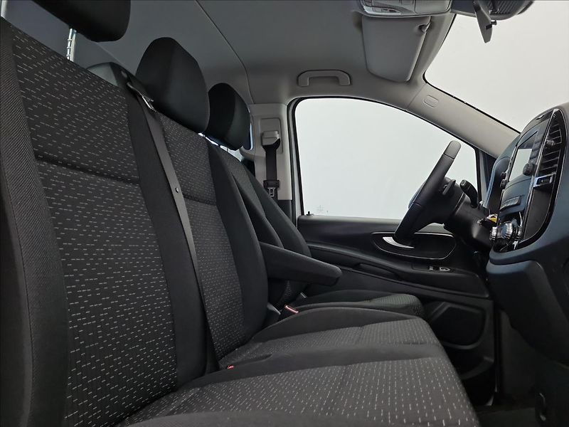 Mercedes-Benz Vito 114 CDI Tourer SELECT - fotka 17 z 21