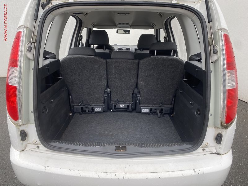 Škoda Roomster (2011) 1.2i, ČR, STK5/28 - fotka 7 z 14