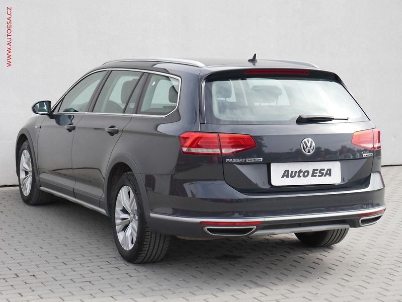 Volkswagen Passat (2018) 2.0TDI 4x4, ČR, Alltrack - fotka 6 z 19