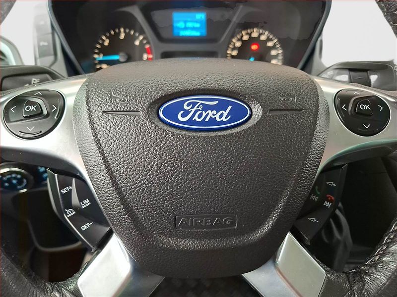 Ford Tourneo Custom (2015) 2.2 TDCi, ČR, DPH - fotka 18 z 22