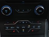 Ford S-MAX 2,0 TDCI 132kW Titanium - náhled 24