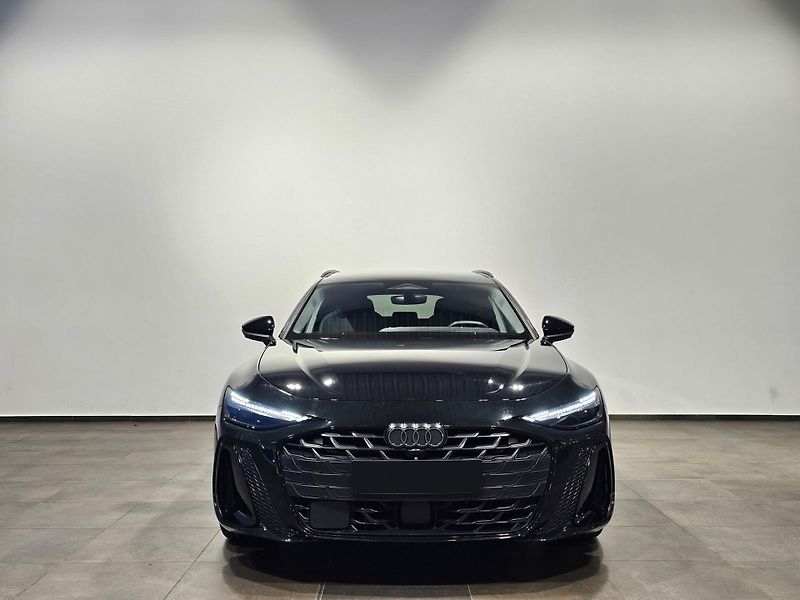 Audi A6 3.0TFSI q S-Line B&O HuD 360 - fotka 2 z 22