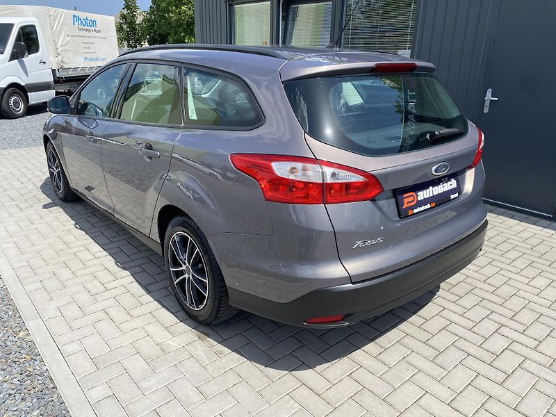 Ford Focus 1.6i 77kW - KLIMA - 118 000KM - fotka 3 z 39