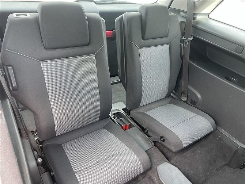 Opel Zafira 1,6 i 16V 85kw 7míst Tažné TOP - fotka 11 z 34