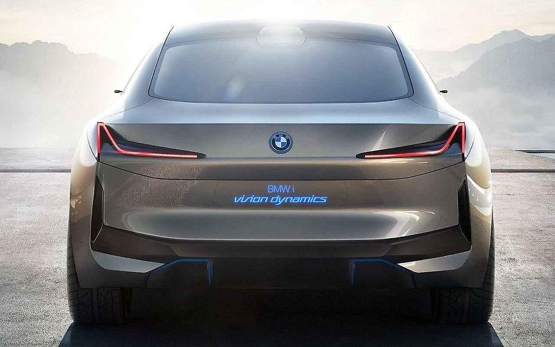 Koncept BMW i Vision Dynamics.