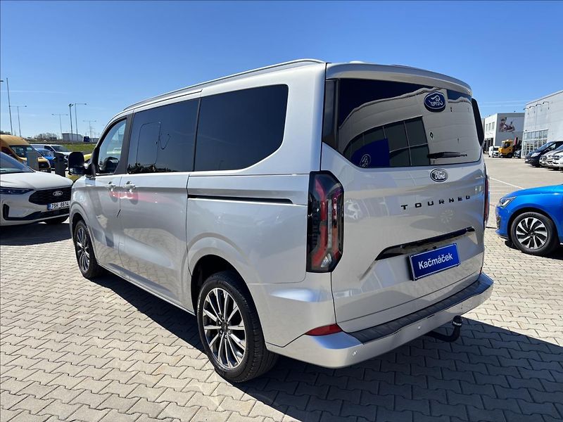 Ford Tourneo Custom 2,0 EcoBlue 125kW TitaniumX L1 - fotka 3 z 44