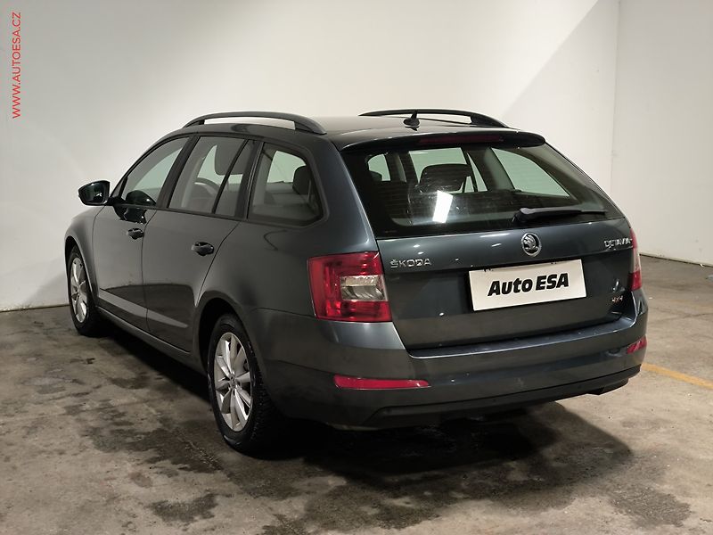 Škoda Octavia (2014) 1.6TDi 4x4, AC, tempo, park - fotka 4 z 17