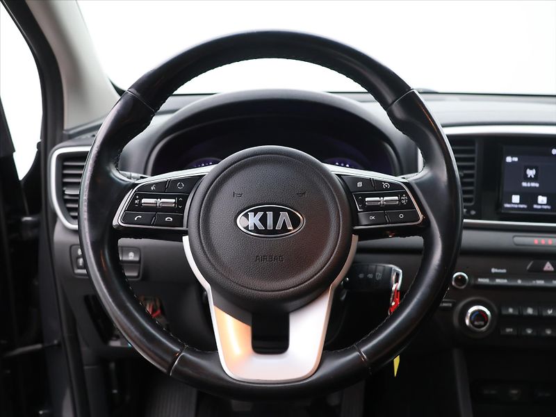 Kia Sportage 1,6 CRDI 85kW Exclusive - fotka 17 z 30