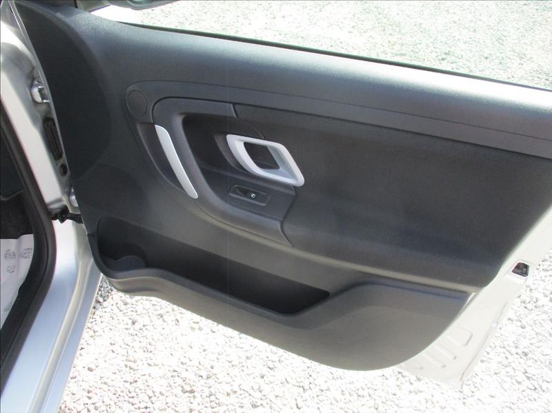 Škoda Fabia 1,4 i 16v, aut. klimatizace, - fotka 10 z 31