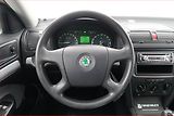 Škoda Octavia (2005) Ambiente 1.6, nová STK - náhled 14