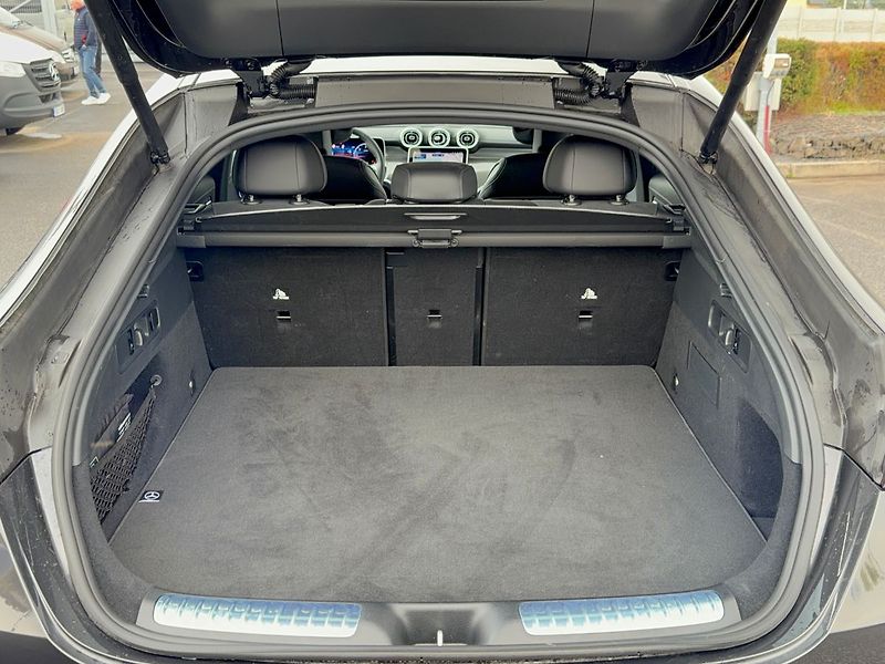 Mercedes-Benz GLC 220 d 4MATIC kupé - fotka 13 z 34