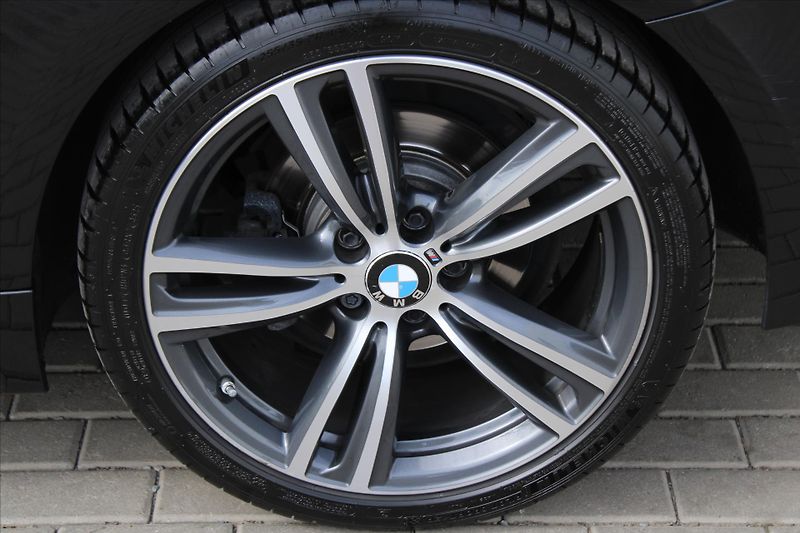 BMW Řada 4 420D xDrive 140kW M PAKET - fotka 9 z 27