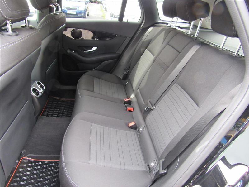 Mercedes-Benz GLC 2,0 CDi 220d 4MATIC - fotka 10 z 44