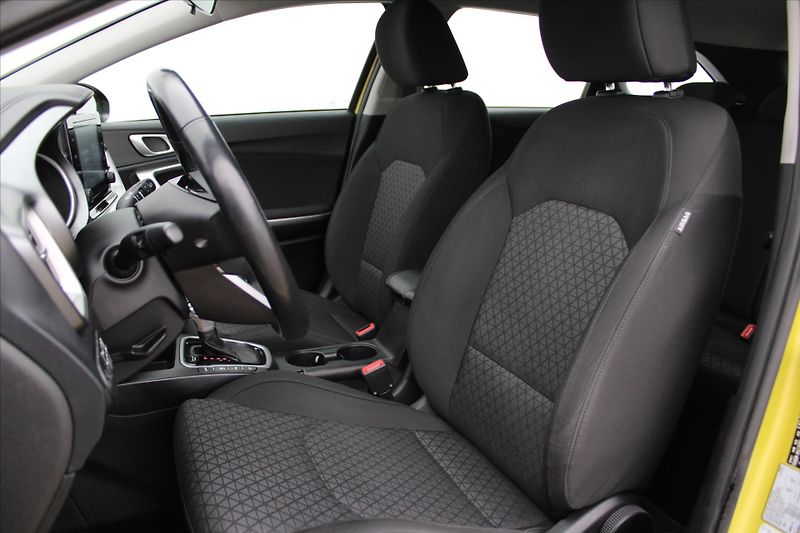 Kia Ceed 1.5 T-GDI 117kW SPIN DCT ČR - fotka 10 z 23
