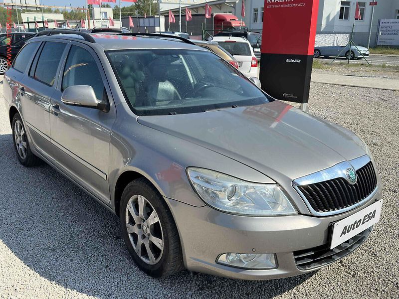Škoda Octavia (2010) 1.6TDi, DSG - fotografie inzerátu