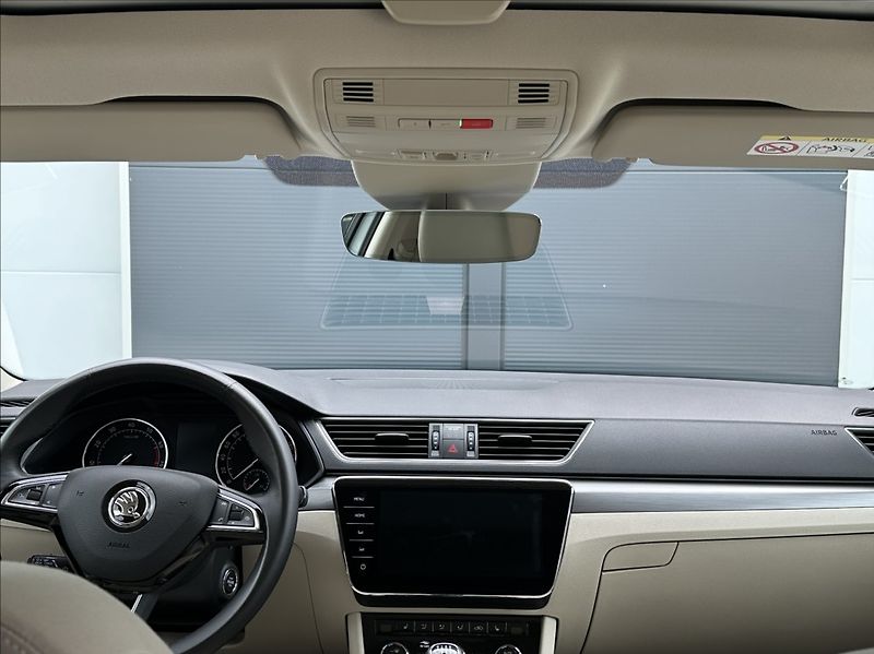 Škoda Superb 1,4 TSI 150PS  Style Plus 4x4 - fotka 29 z 58