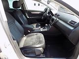 Volkswagen Passat 2,0 TDI 130 KW ALCANT. VÝHŘEV - náhled 29