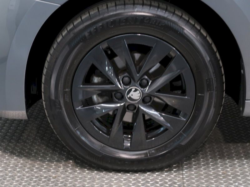 Škoda Fabia (2025) TOP SELECTION 1.0TSI 70KW - fotka 35 z 39