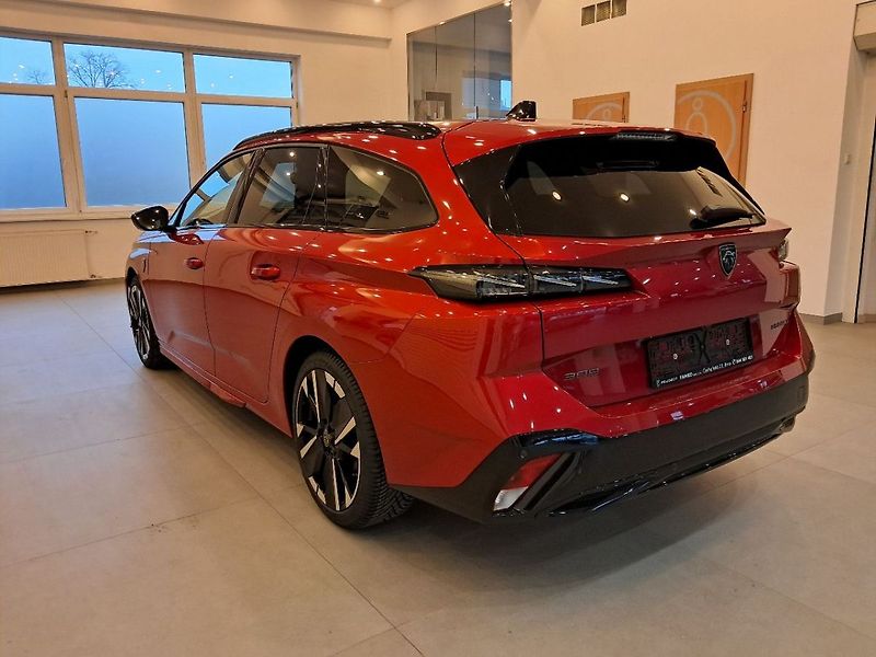 Peugeot 308 SW GT Hybrid 145 e-DCS6 - fotka 7 z 40